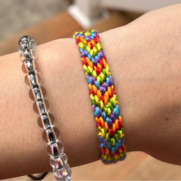 Custom handmade chevron friendship bracelet - Picture 5 of 9